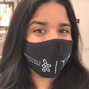 Meet your Posher, Leslie